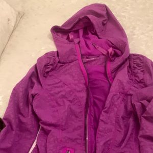 Lightweight, hooded jacket